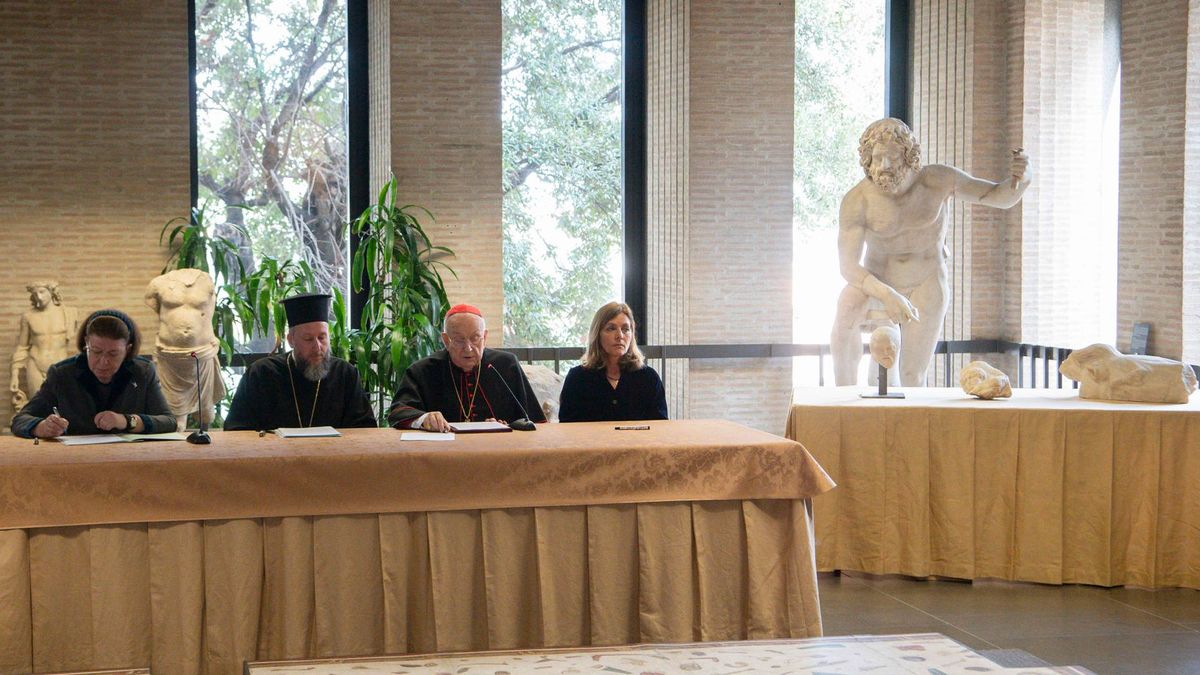 El Papa firma con Grecia la devolución de fragmentos del Partenón El Papa firma con Grecia la devolución de fragmentos del Partenón