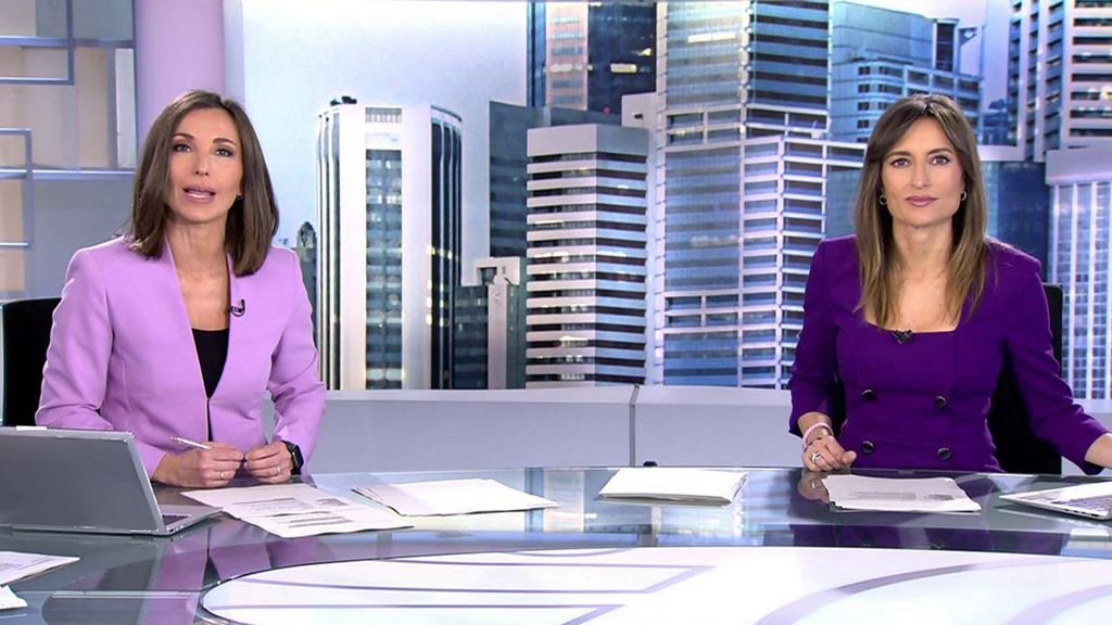 Con Leticia Iglesias y Lidia Camón Informativos Telecinco 2023 Matinal 08/03/2023