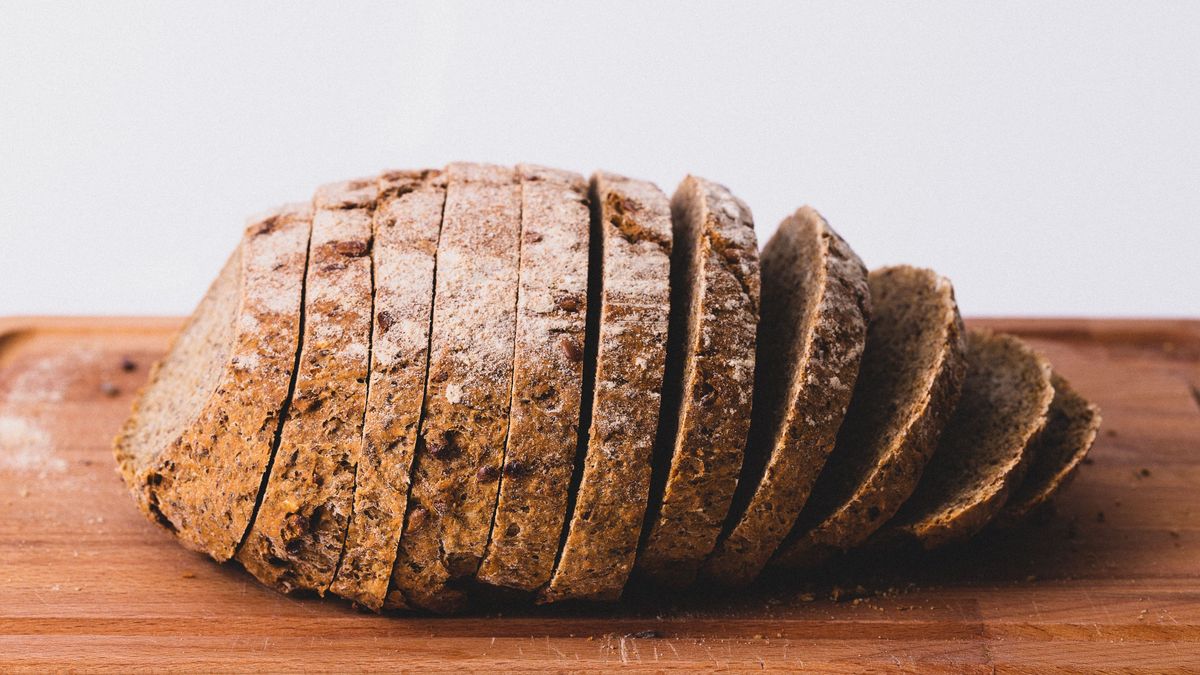 ¿Realmente el pan integral es mejor que el blanco?
