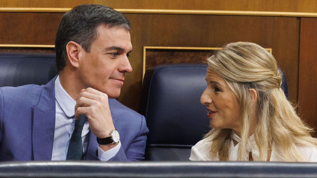 Pedro Sánchez y Yolanda Díaz, en un pleno del Congreso