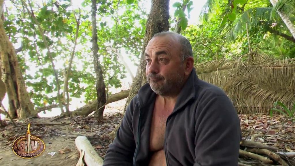 Ginés descubre lo que es el poliamor y habla abiertamente sobre las infidelidades