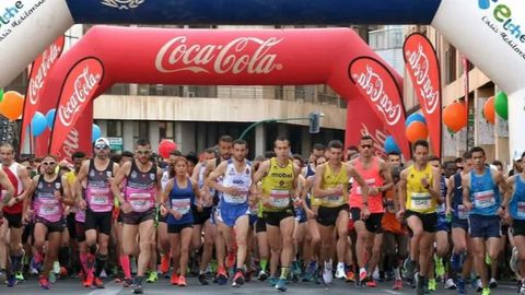 Aplicado Recitar Esperar Muere un joven de 21 años en la Media Maratón de Elche, Alicante