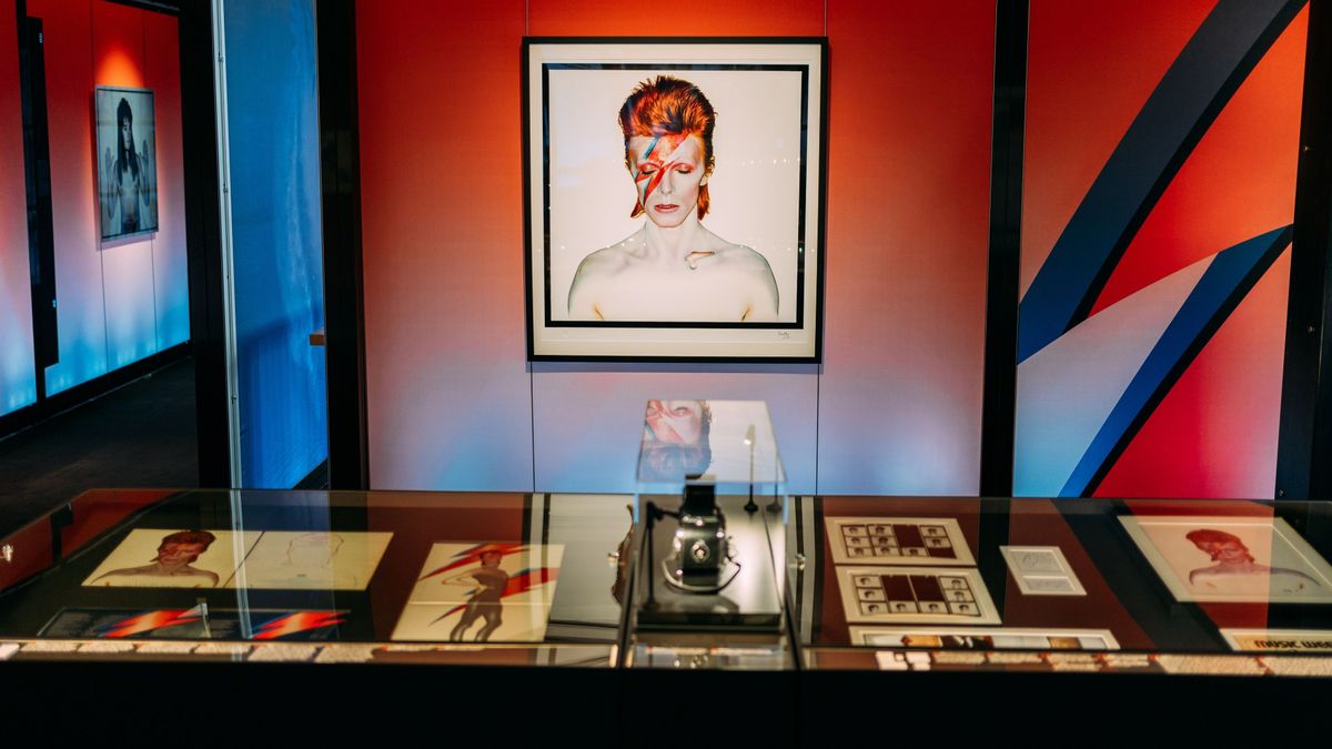 Sold Out, en asociación con Duffy Archive y Nomad Exhibitions, presentan 'Bowie Taken by Duffy'