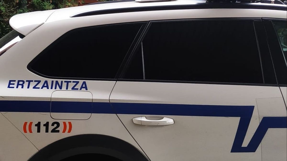 Coche de la Ertzaintza Coche de la Ertzaintza