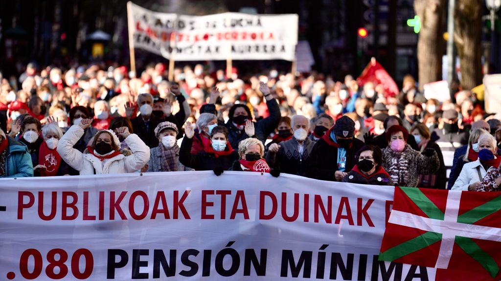 Pensionistas en una manifestación de Bilbao