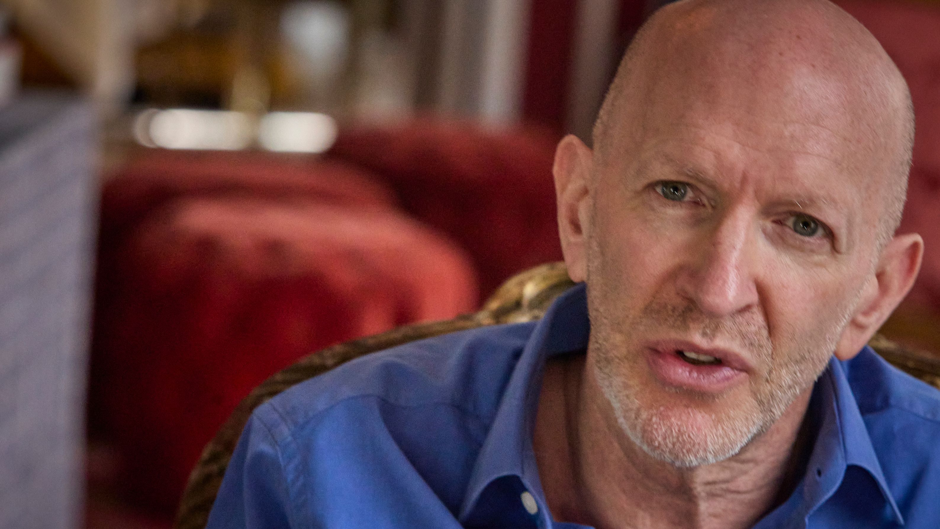 Simon Sebag Montefiore, historian: “Putin is an instance of what it means to endure from an extra of historical past”