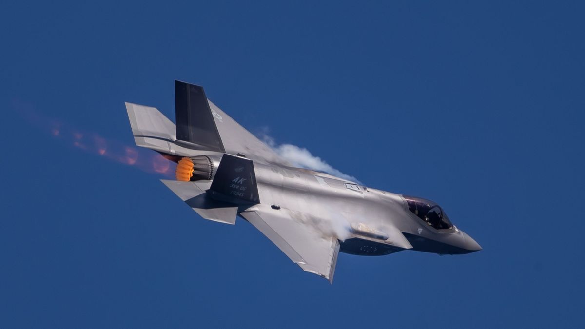 Lockheed Martin Aeronautics Corporation - Fort Worth - Mikaela Maschmeier
Event:Arctic Lightning Air Show 2021 - Eielson AFB, Alaska
Date: 07/31/20201 and 08/01/2021
Time: 
FP21-09957
POC: Heidi Fields | Devin Hartman
Location: Eielson AFB, AK
Release: public release per air show guidelines