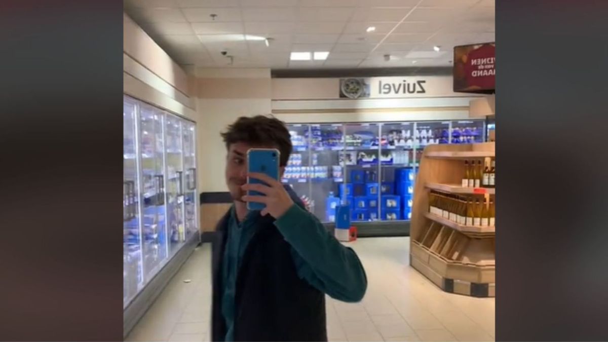 Un joven aprovecha "la semana española" de un súpermercadoe n Holanda y encuentra productos que nunca vio: "¿Pero qué es esto?"