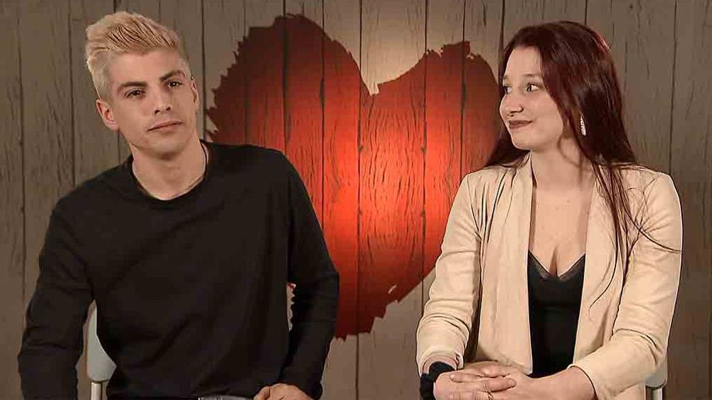 Anaís y Sebastián durante su cita en 'First Dates'