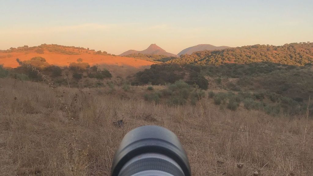 Así se gestó la foto de la luna saliendo de un volcán en Sevilla