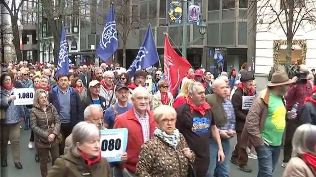 Miles de pensionistas vascos exigen una pensión mínima de 1.080 euros en 14 pagas
