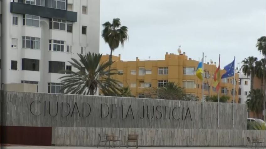 Prisión provisional, comunicada y sin fianza para los tres presuntos violadores de una joven en Gran Canaria