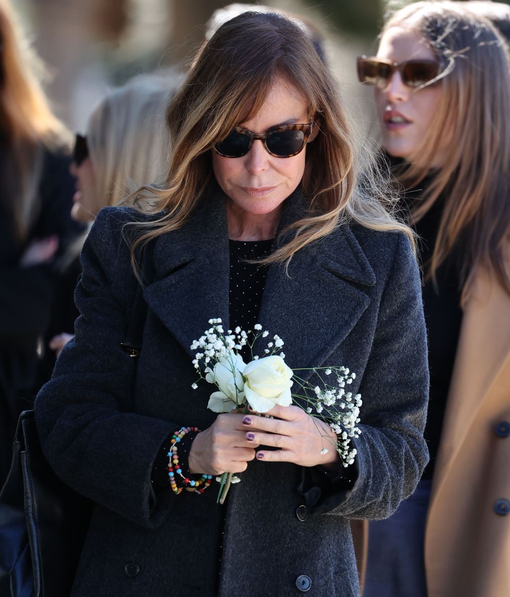 Lara Dibildos, en el funeral de Laura Valenzuela, su madre