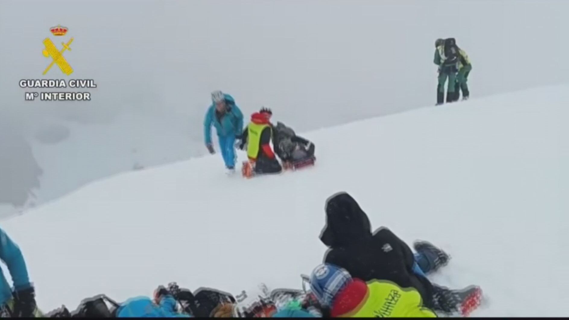 La Guardia Civil rescata a un esquiador herido en los Picos de Europa