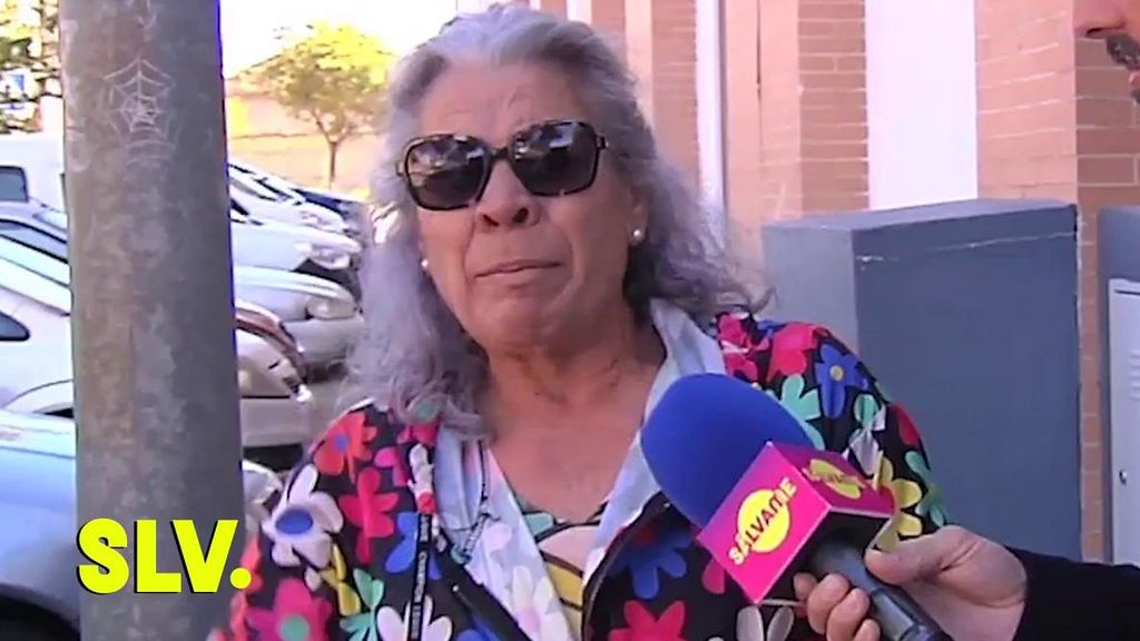 Carmen Gahona anima a Alma Bollo a que se quite el apellido de su padre