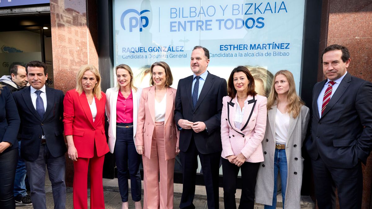 Cuca Gamarra ha acudido a la inauguración de la sede bilbaína Cuca Gamarra ha acudido a la inauguración de la sede bilbaína