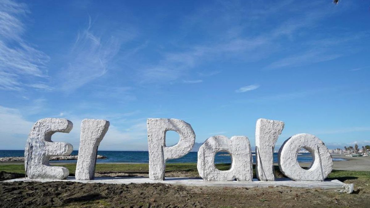 Polémica en Málaga por la tipografía de las nuevas letras de la playa