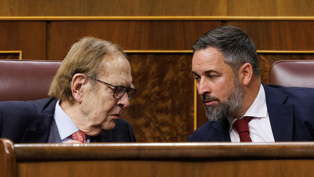 Tamames declina el uso de la palabra