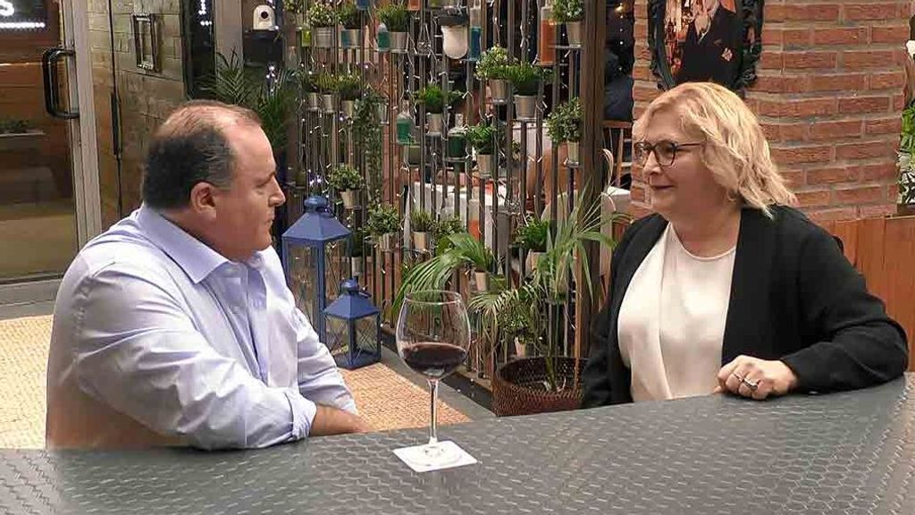 Juan Jesús y Teresa durante su cita en 'First Dates'