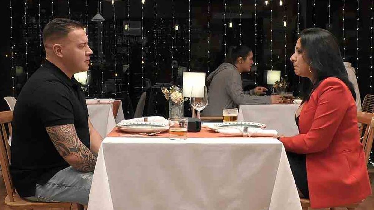 Romina se sorprende con la castidad de su cita en ‘First Dates’: “Es atípico conocer a un hombre que no la meta en cualquier hormiguero”