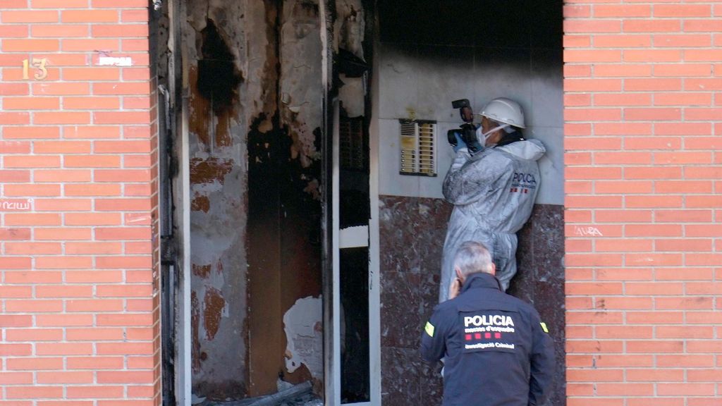 Un puete en el cuarto de contadores podría haber originado el incendio de un edificio de Rubí, Barcelona