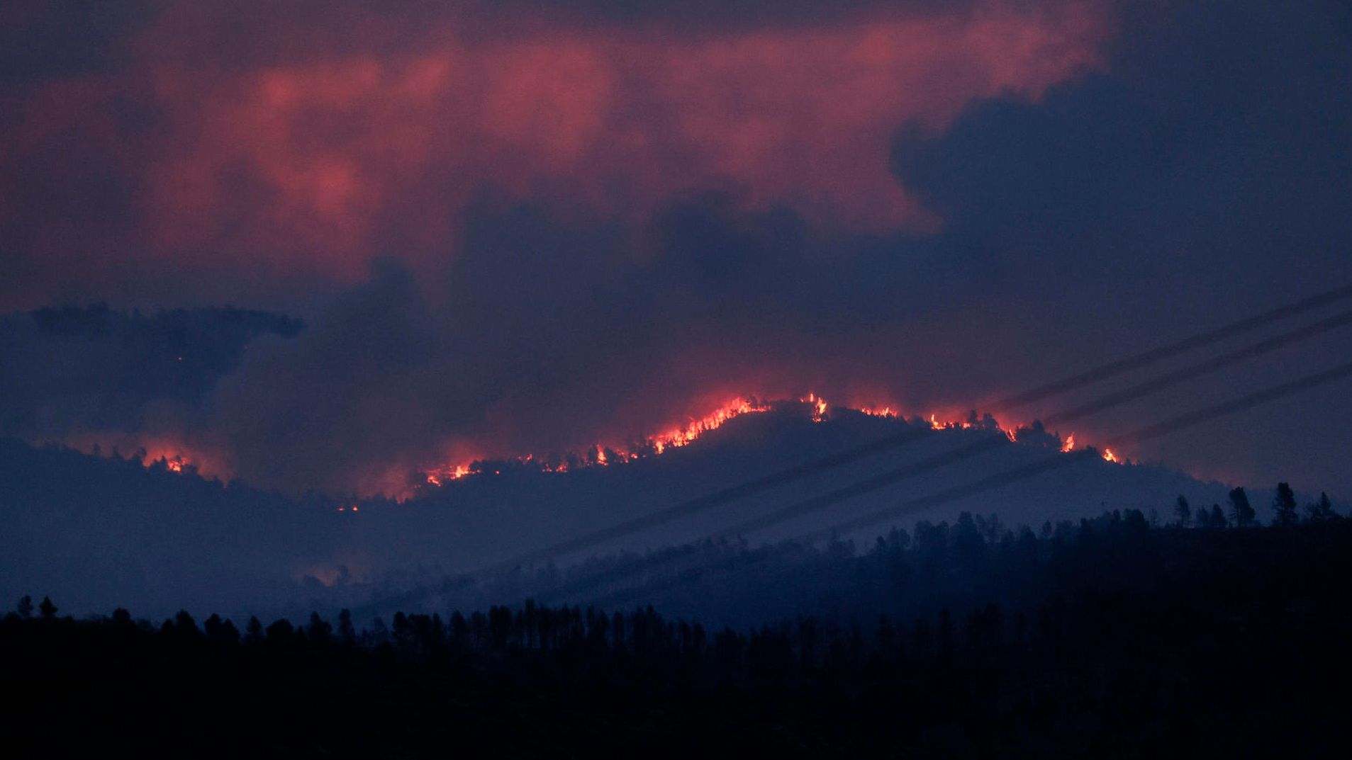 El incendio de Villanueva de Viver avanza "más rápido" de lo previsto