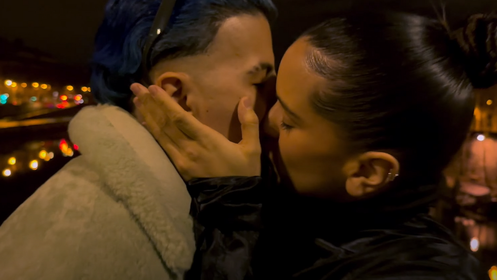 Fotograma del videoclip de 'BESO', el último hit de Rosalía y Rauw Alejandro