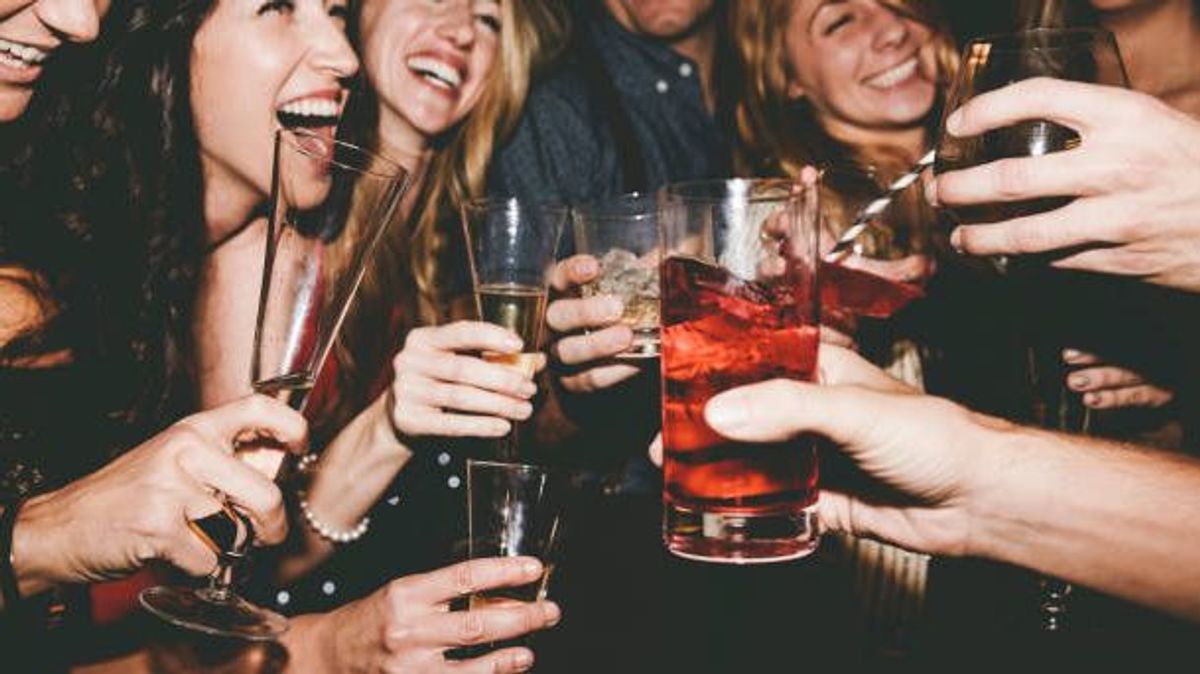 Efectos del alcohol en la salud: ¿por qué debes alegrarte de tener resaca?
