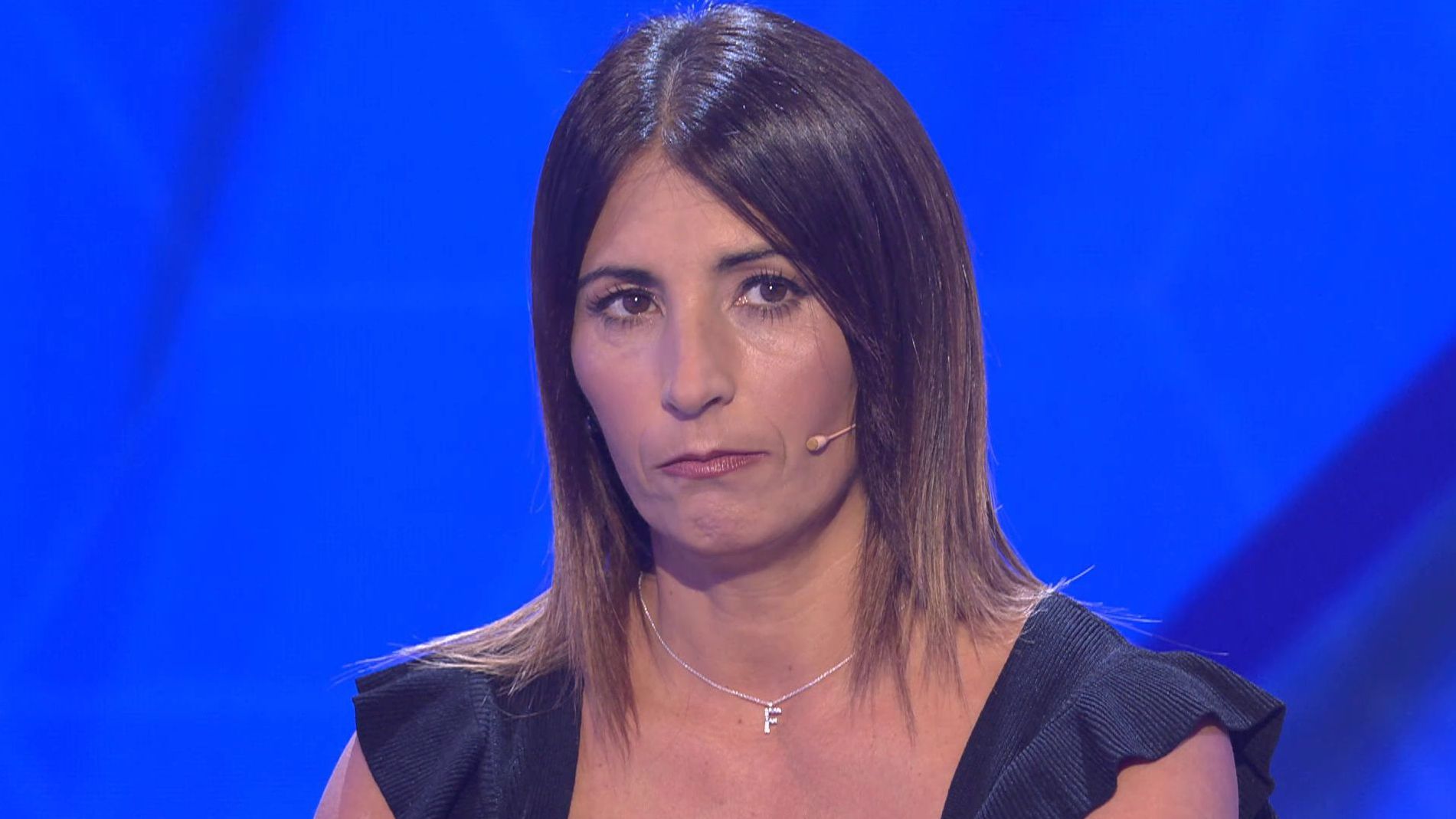 Filo se niega a hablar con Álex