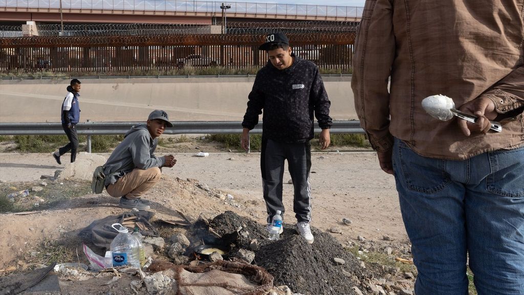 Una decena de heridos y dos muertos al intentar llegar a Estados Unidos acinados en el vagón de un tren