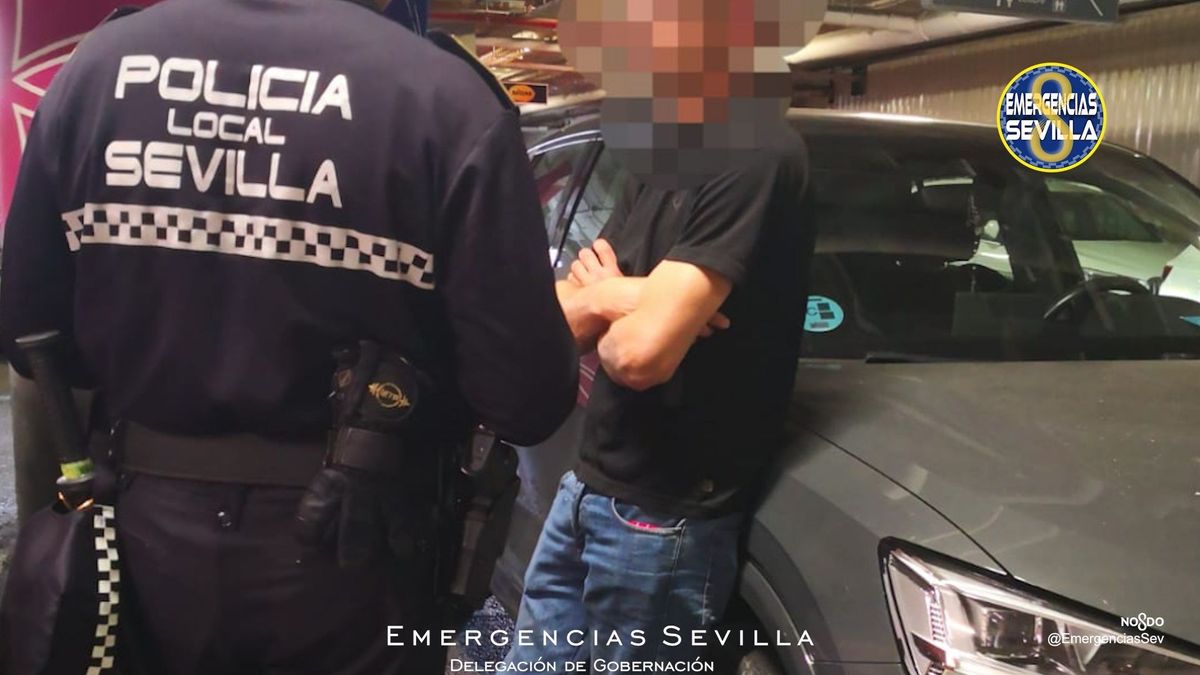 La policía de Sevilla detiene a un hombre de 36 años acusado de exhibir sus genitales y masturbarse delante de menores