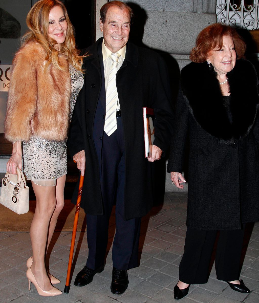 Ana Obregón con sus padres (2014)