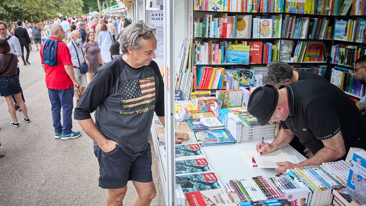 Puesto en la Feria del Libro de Madrid 2022 Puesto en la Feria del Libro de Madrid 2022