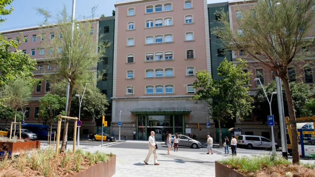 Entrada del Hospital Clínic de Barcelona