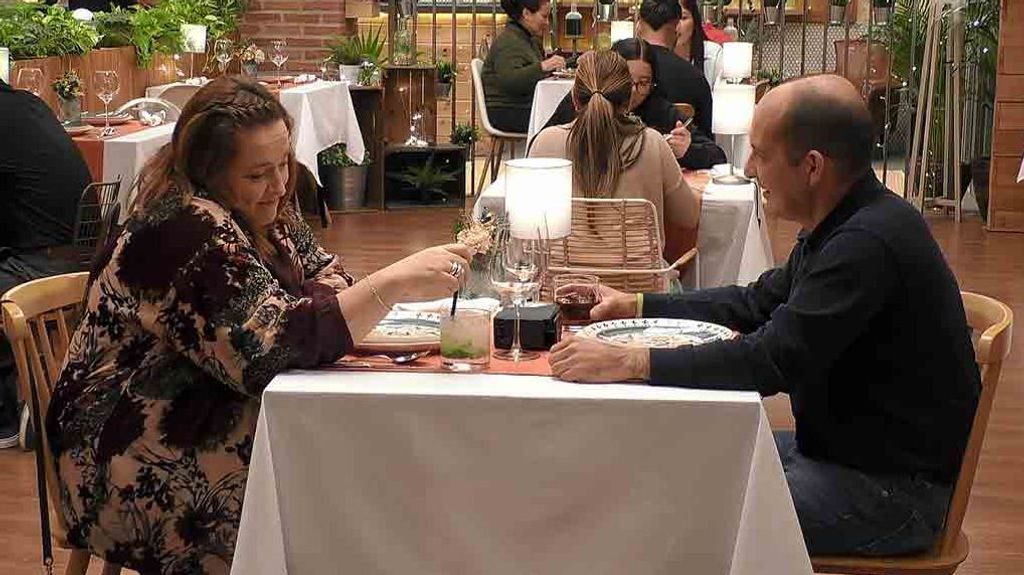 Mª José y Nacho durante su cita en 'First Dates'