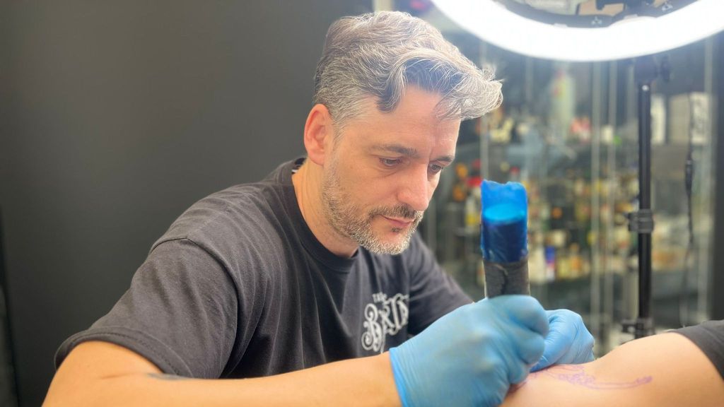 José Antonio Rincón, experto en tatuajes cofrades