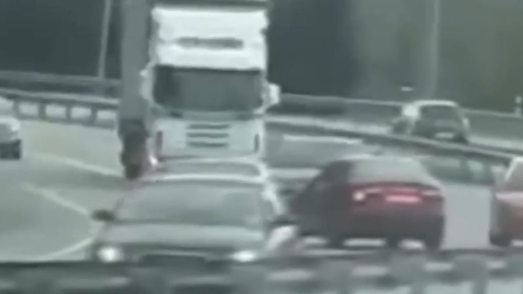 Un kamikaze provoca el caos en una autovía en Asturias