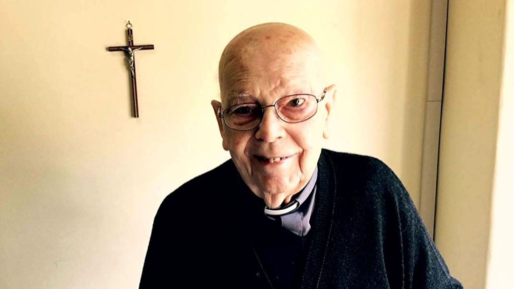 Iker Jiménez recuerda lo que vivió con el padre Amorth, el exorcista del Vaticano