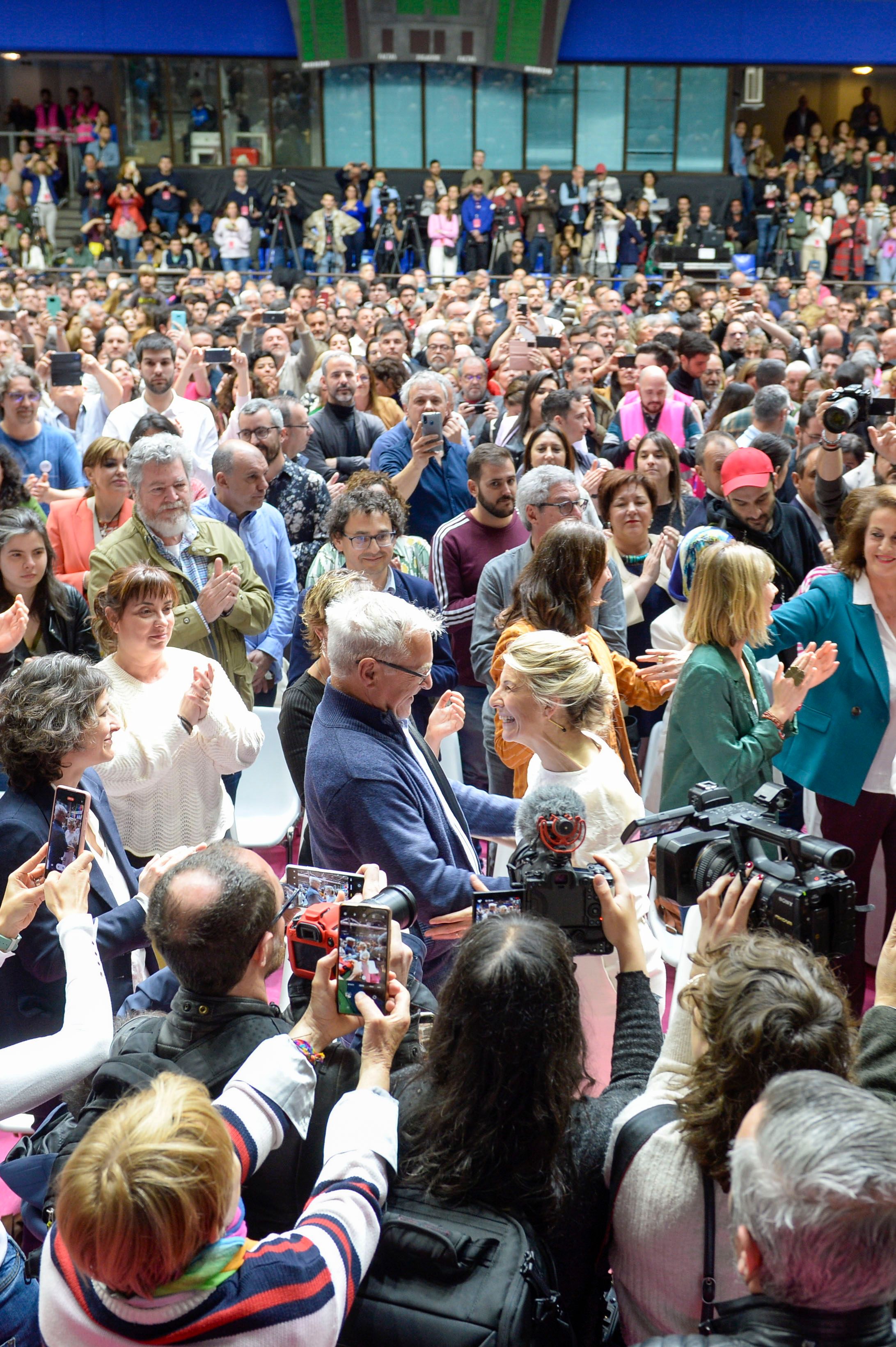 Yolanda Díaz luce apoyo social y aliados políticos en la presentación de SUMAR, en imágenes