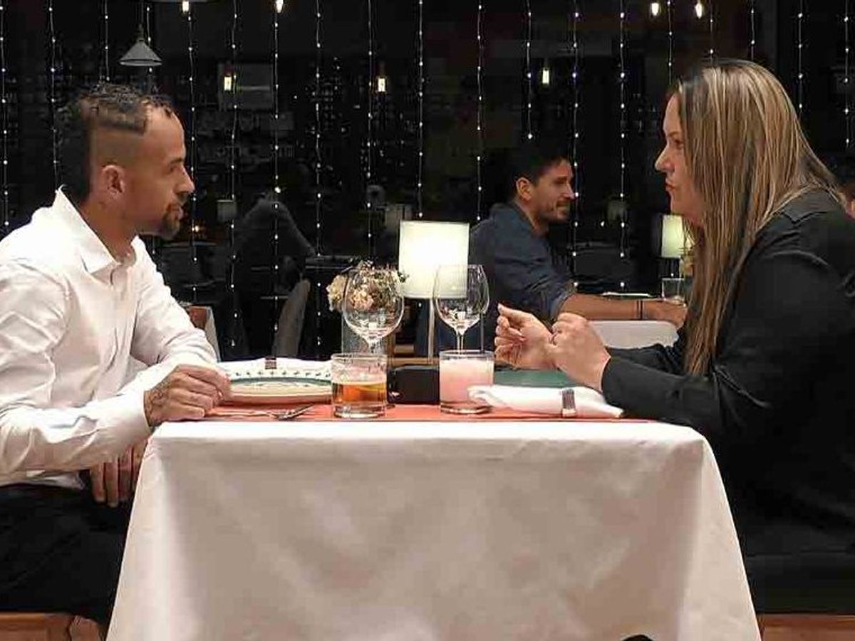 Laura y el amor en ‘First Dates: “De chico coges la primera mierda que te  topas”