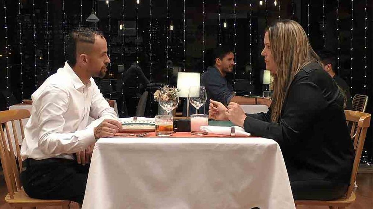 Laura y el amor en ‘First Dates: “De chico coges la primera mierda que te topas, luego te vuelves más exigente”