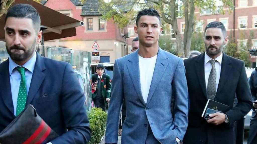 Llevan sus coches y le protegen allá donde va: los guardaespaldas gemelos de Cristiano Ronaldo