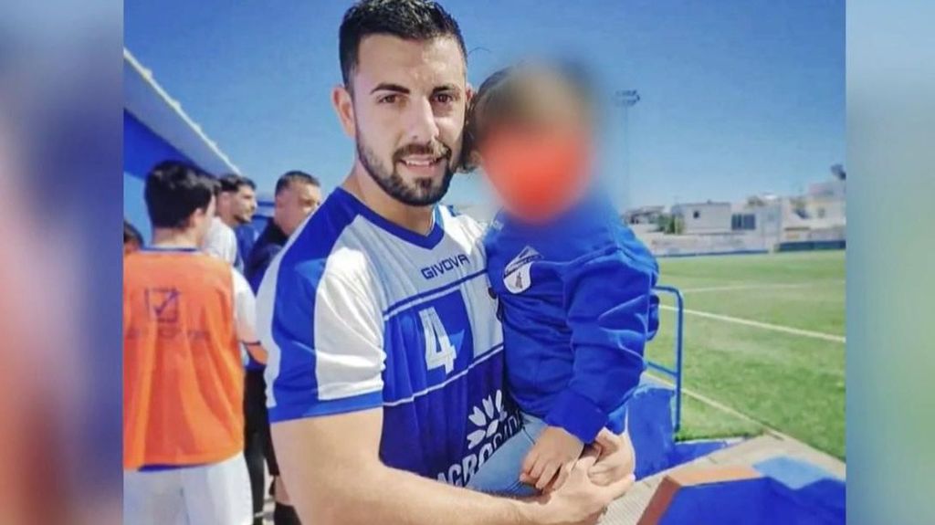 Padre del asesino confeso del futbolista del Chipiona: "Su madre le había denunciado por agresión y le habíamos llevado al psiquiatra"