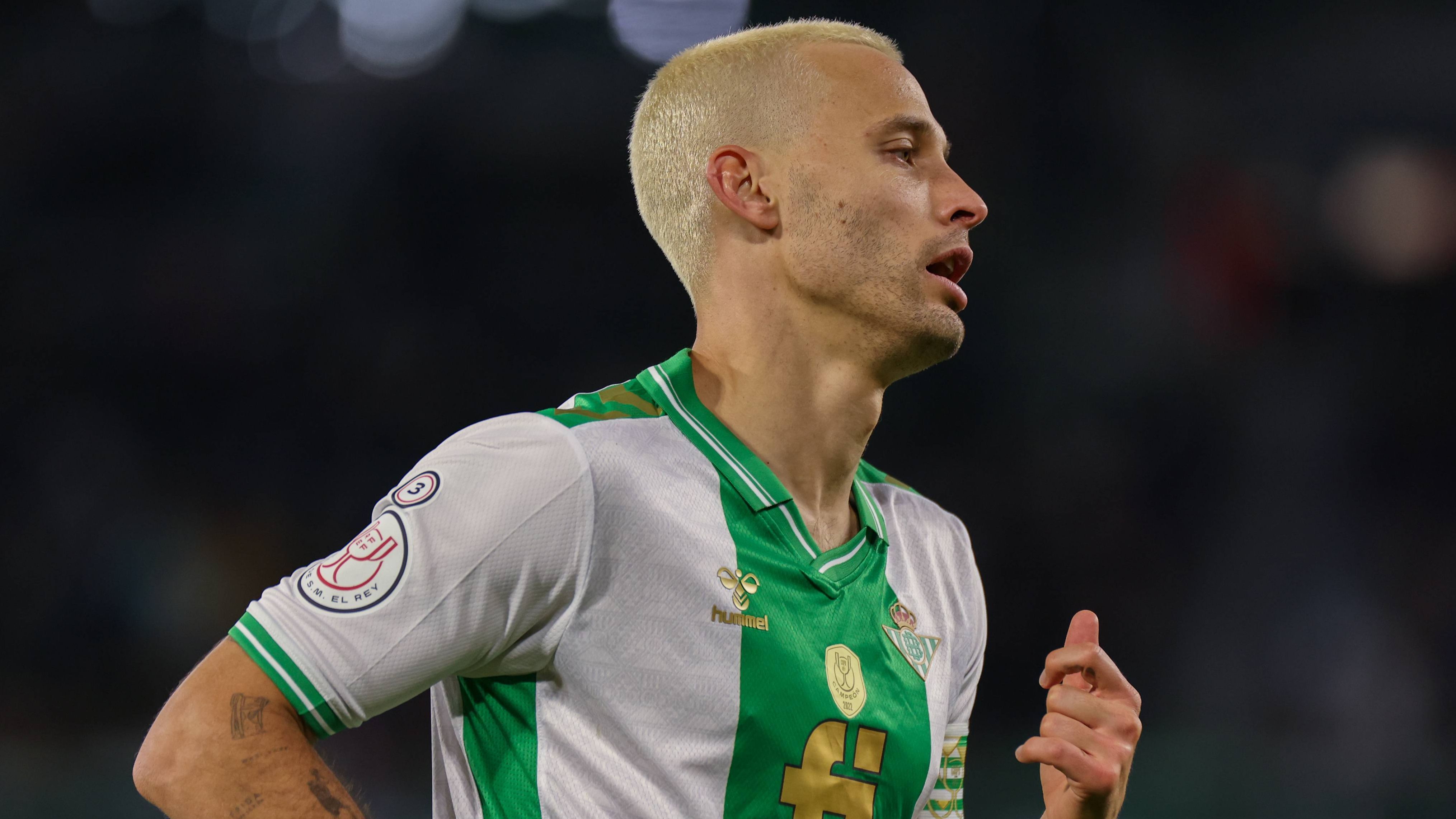 Sergio Canales recibe la suspensión cautelar de la sanción: podrá jugar la próxima jornada