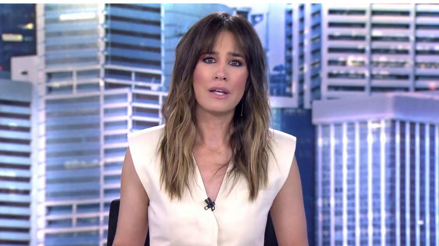 Con Isabel Jiménez  Informativos Telecinco 2023 Mediodía 05/04/2023