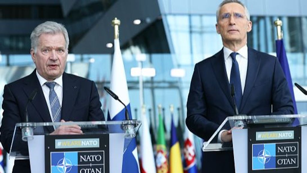 Sauli Niinisto junto al secretario genreal de la OTAN