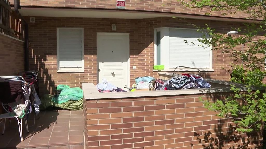 En la 'casa de los horrores' de Colmenar los 8 menores eran castigados a permanecer en el patio de la vivienda