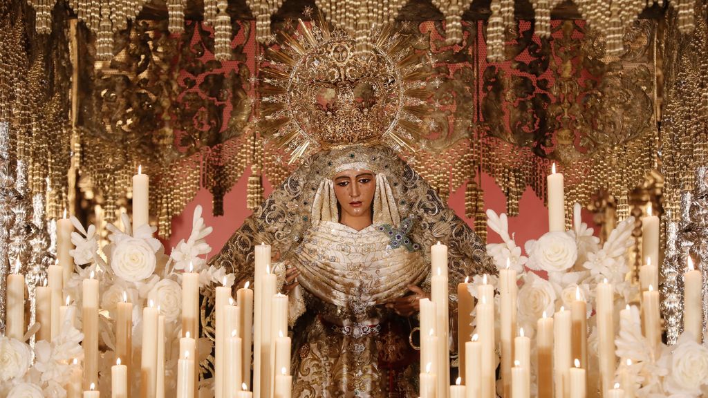 Madrugá de Semana Santa en Sevilla