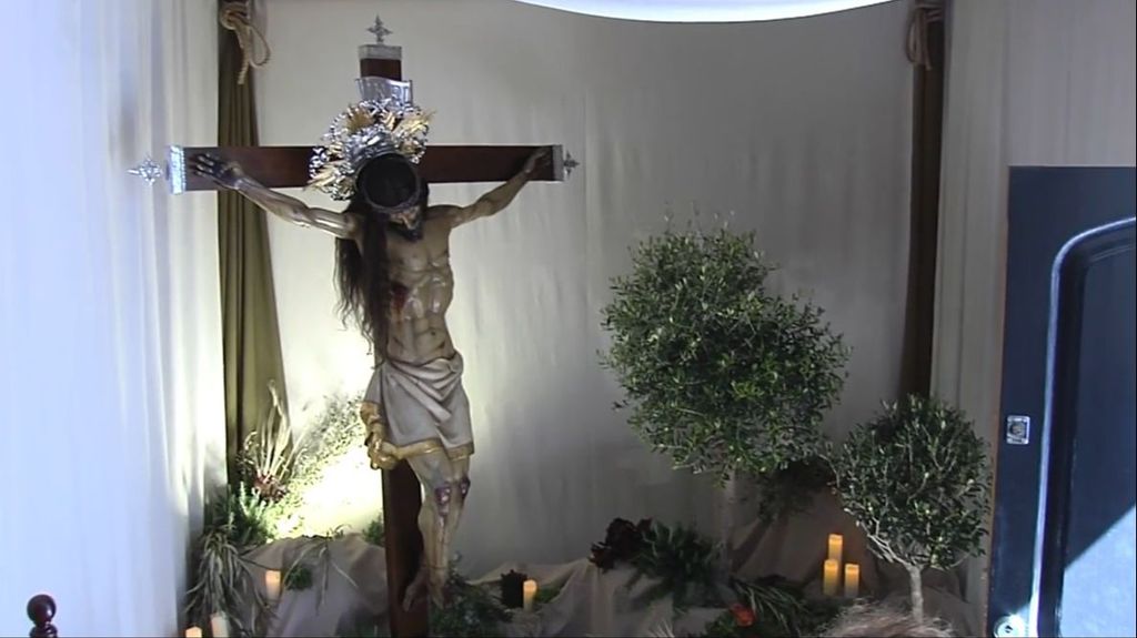 La particular Semana Santa de los vecinos de El Cabañal: exponen las imágenes religiosas en las casas