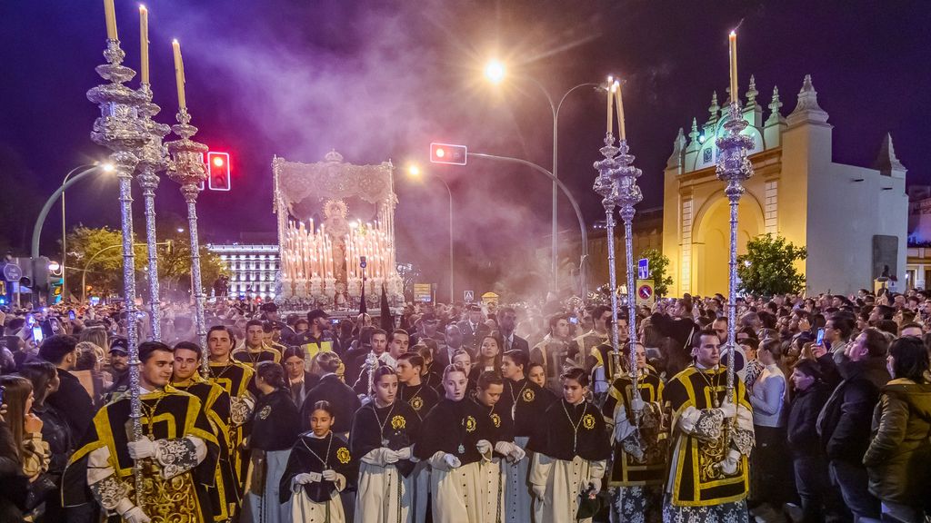 Sevilla afronta la recta final de su Semana Grande de Semana Santa